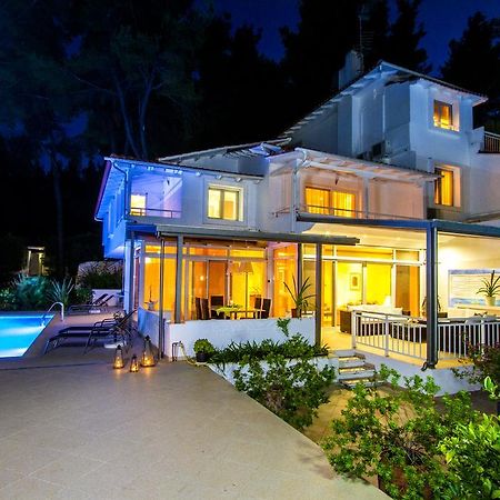 סאני ביץ' Muses Villas Resort מראה חיצוני תמונה