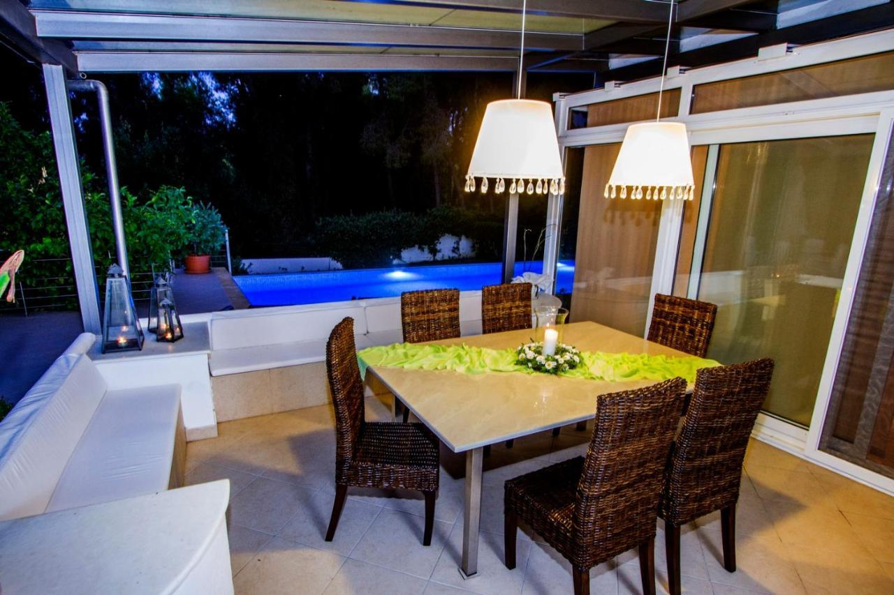סאני ביץ' Muses Villas Resort מראה חיצוני תמונה