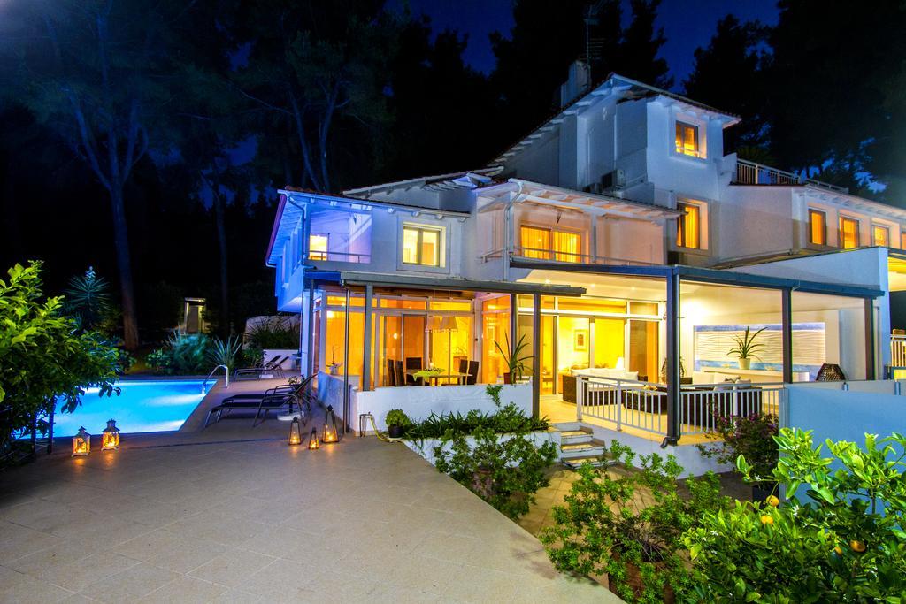 סאני ביץ' Muses Villas Resort מראה חיצוני תמונה
